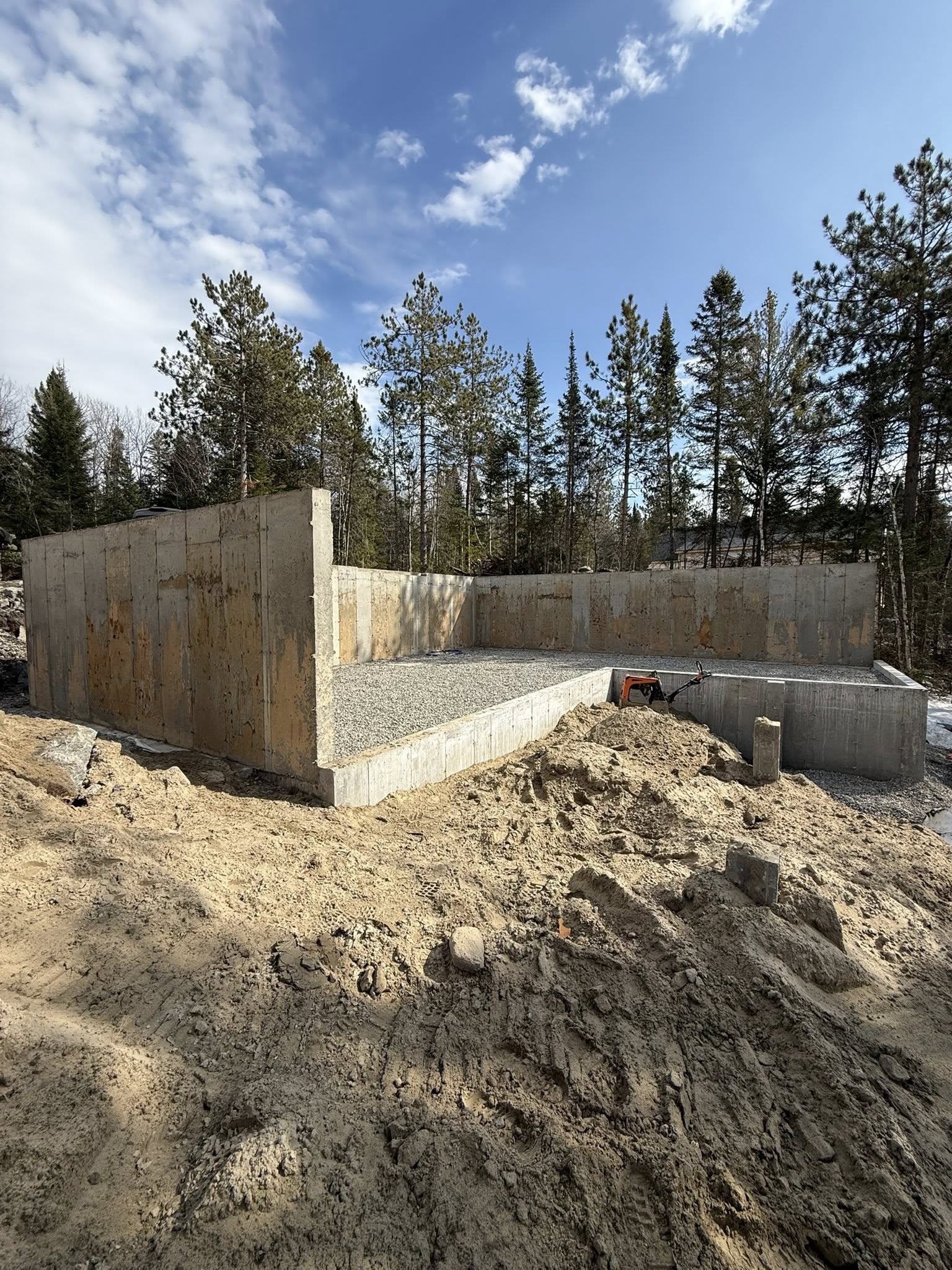 Coffrage de murs de fondation